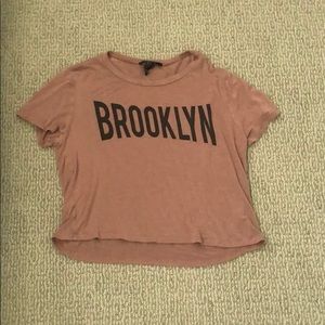 Brooklyn cropped T-shirt.